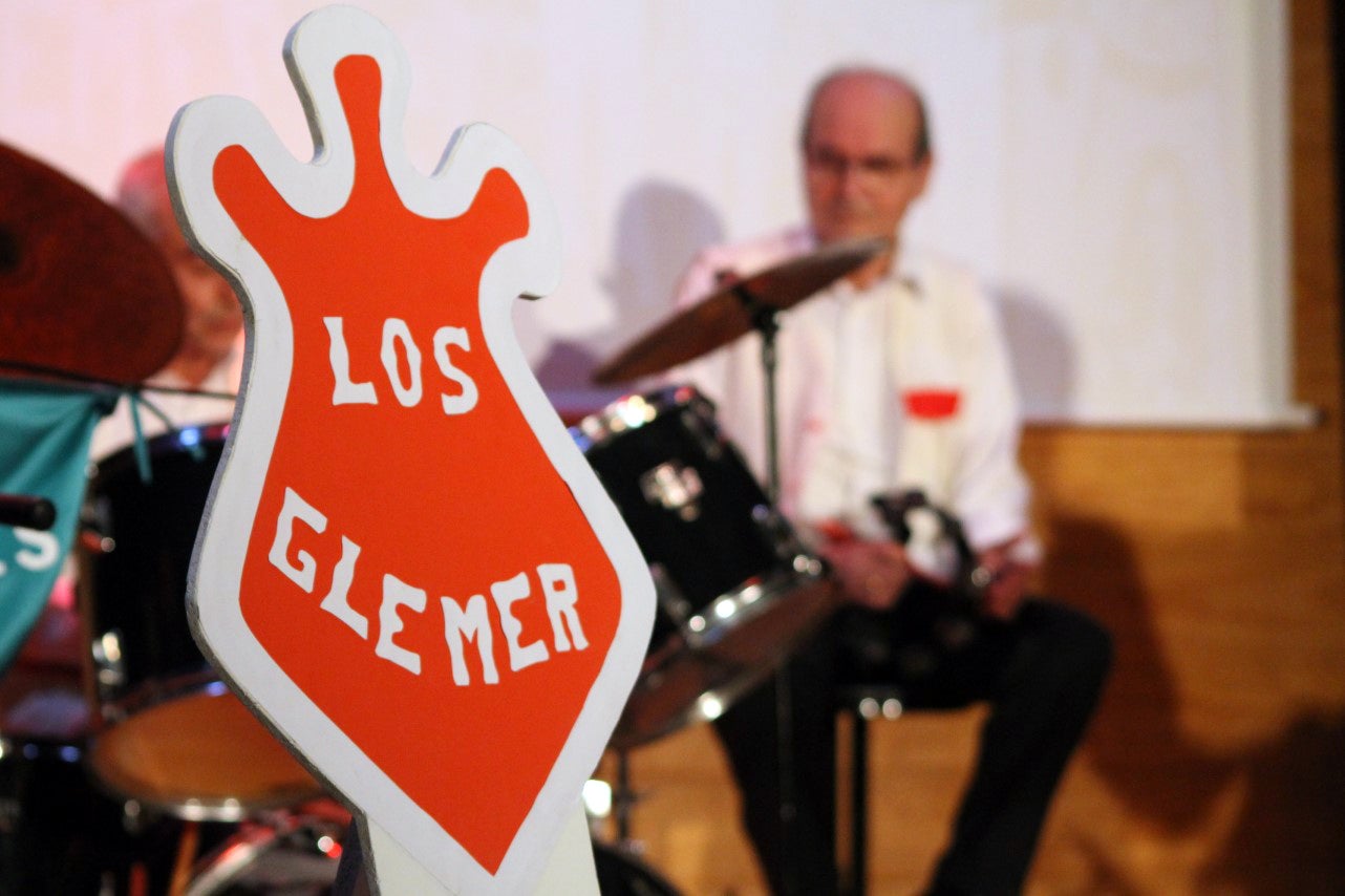 Fotos: Presentación del libro ‘De los bailes de salón al botellón’