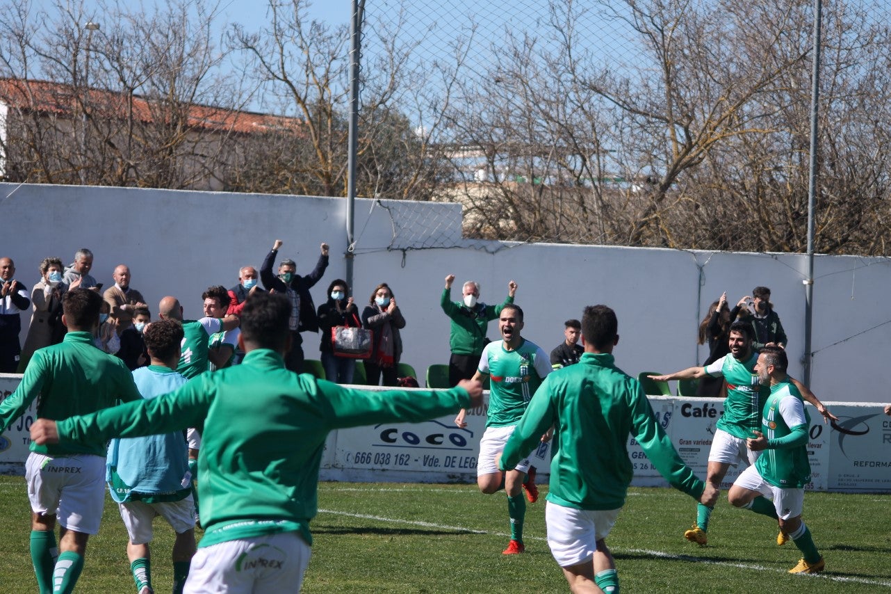 Fotos: Racing Valverdeño - CD Guadiana