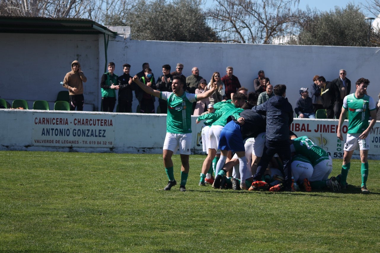 Fotos: Racing Valverdeño - CD Guadiana