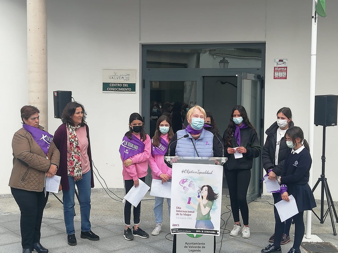 Fotos: Lectura del Manifiesto del Día Internacional de la Mujer