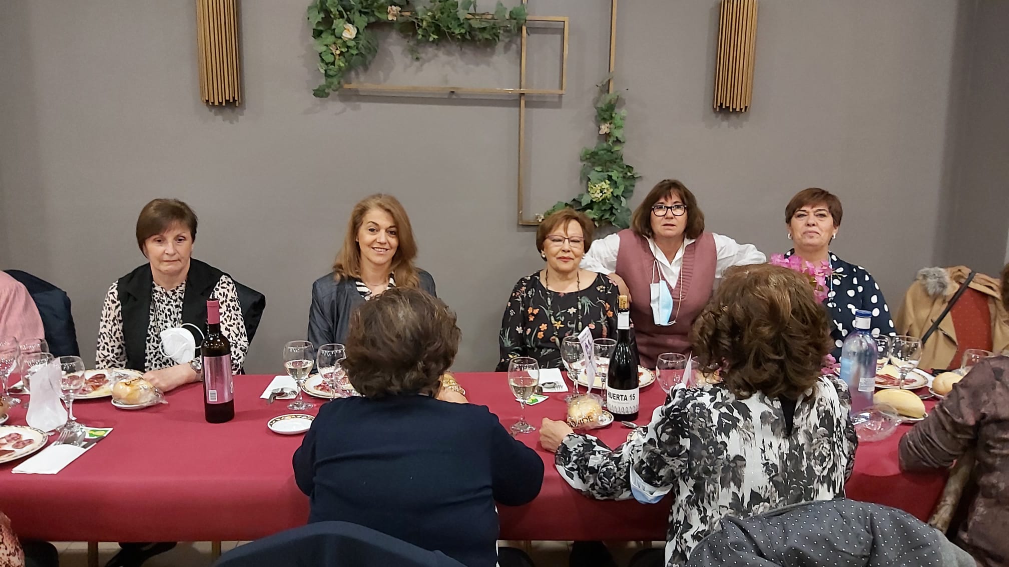 Fotos: Comida de convivencia de la Asociación de Mujeres