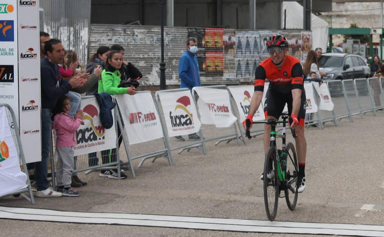 Manuel Alberto Rodríguez primer valverdeño de la I Clásica Ciclista de Valverde