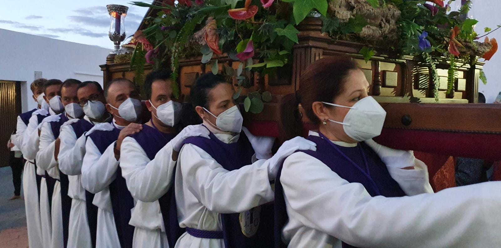 Fotos: Procesión de Jesús Nazareno y Nuestra Señora de los Dolores