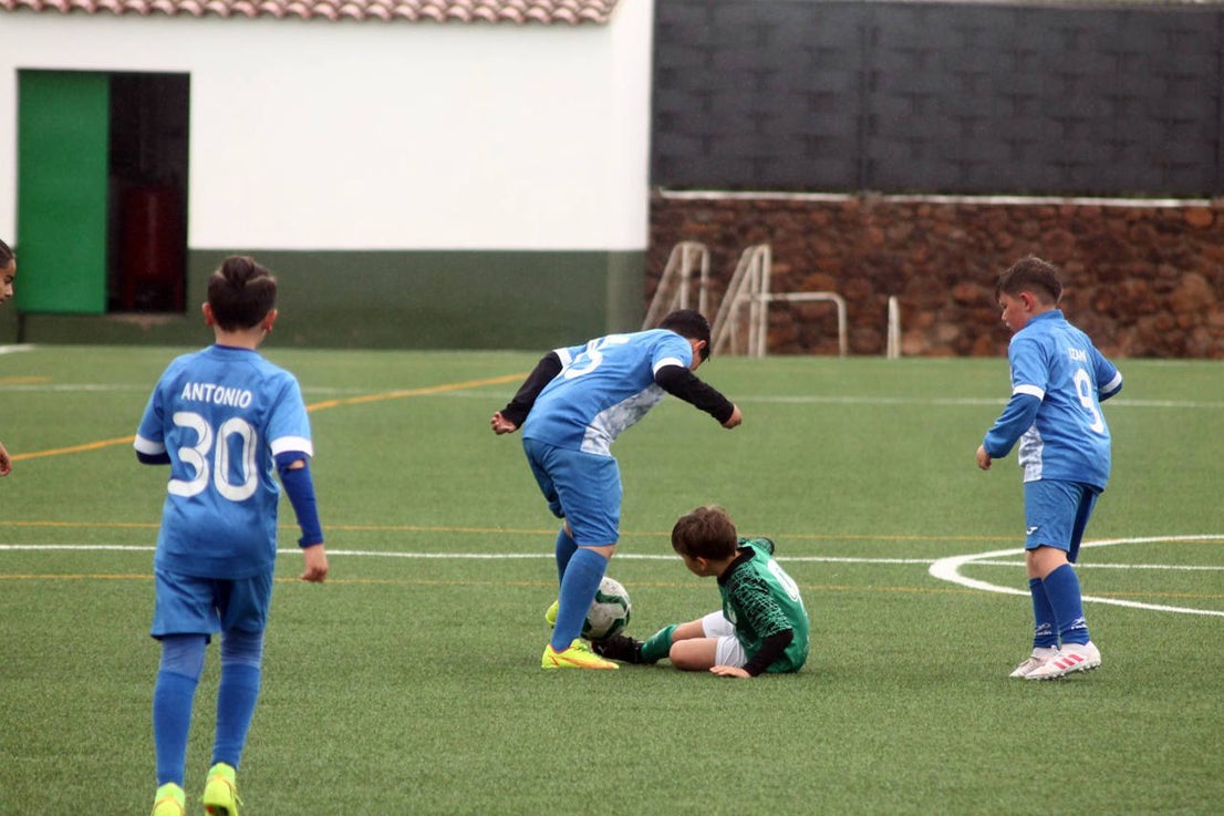 Fotos: Benjamines EMD Valverde – San Roque B