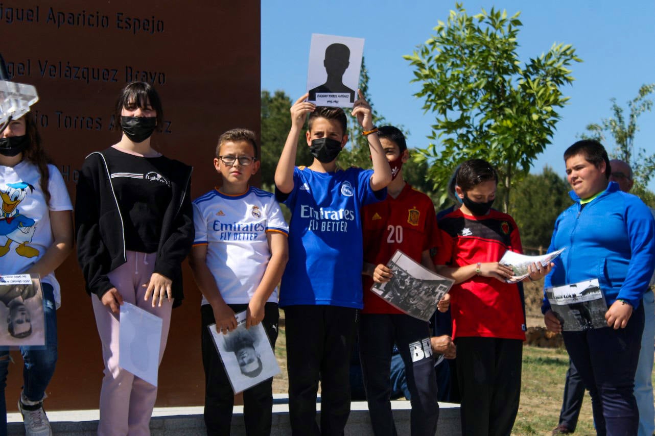 Fotos: Homenaje a las Víctimas del campo de concentración de Mauthausen