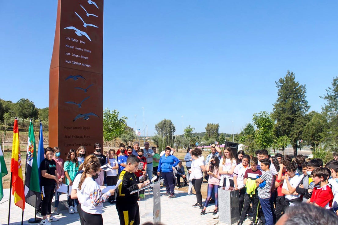 Fotos: Homenaje a las Víctimas del campo de concentración de Mauthausen