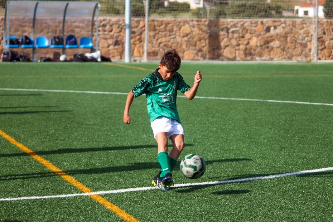 Fotos: Alevines A EMD Valverde - Escuela Guadalupe