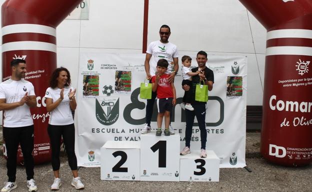 Luis Ramón Quiterio y Juan Carlos Guzmán, primero y tercero en la categoría local