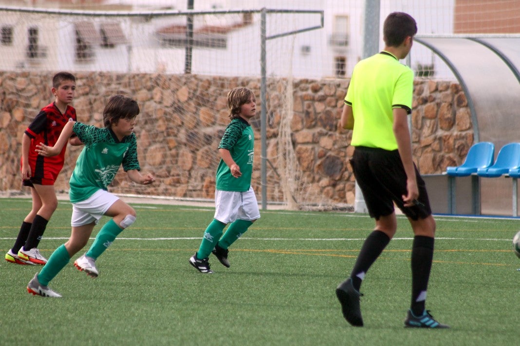 Fotos: Alevines B EMD Valverde – AD Hispanolusa
