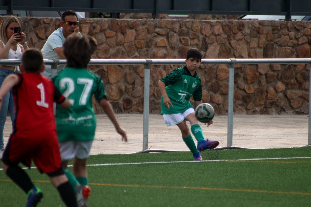 Fotos: Alevines B EMD Valverde – AD Hispanolusa