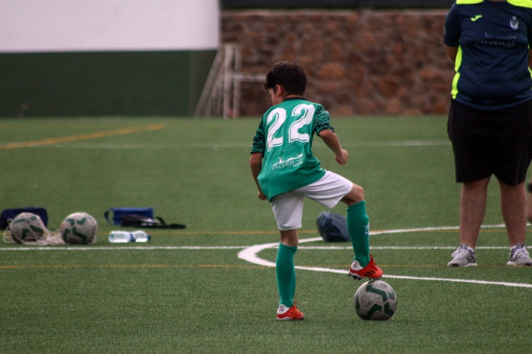 Fotos: Alevines B EMD Valverde – AD Hispanolusa