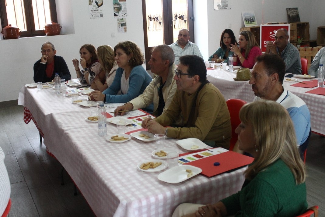 Fotos: XI 'Vive la Trashumancia' y III 'Feria del Queso Artesano' (V)