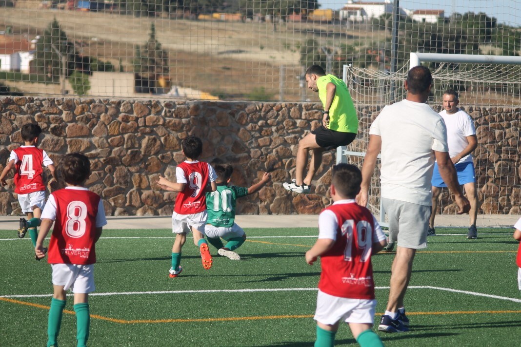 Fotos: Clausura de la temporada 2021-2022 en fútbol base (I)