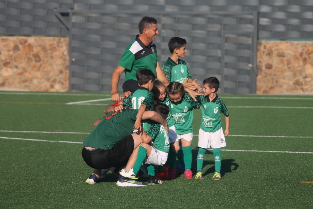 Fotos: Clausura de la temporada 2021-2022 en fútbol base (I)