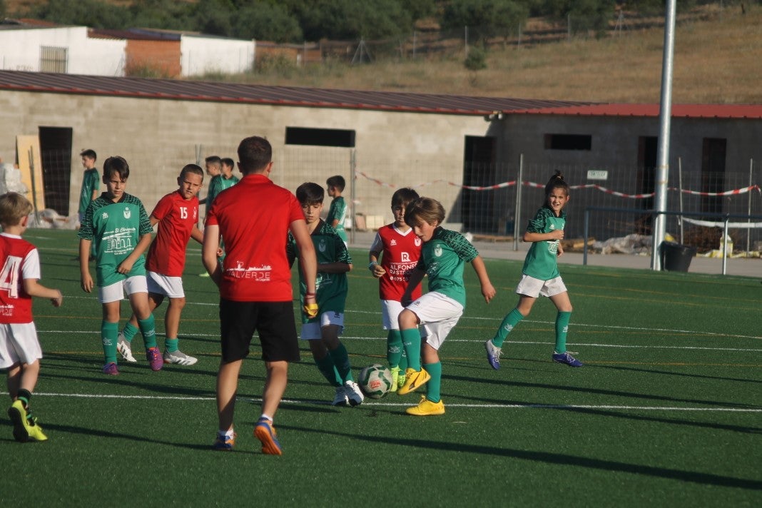 Fotos: Clausura de la temporada 2021-2022 en fútbol base (I)