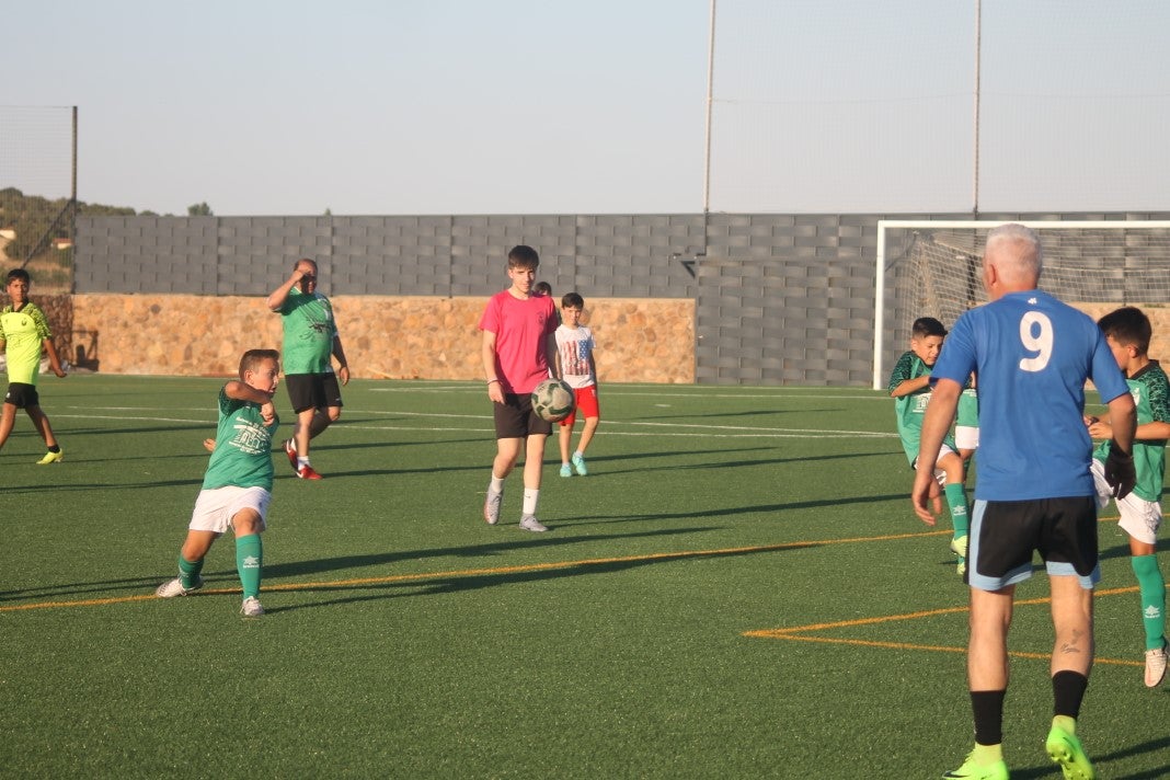 Fotos: Clausura de la temporada 2021-2022 en fútbol base (II)