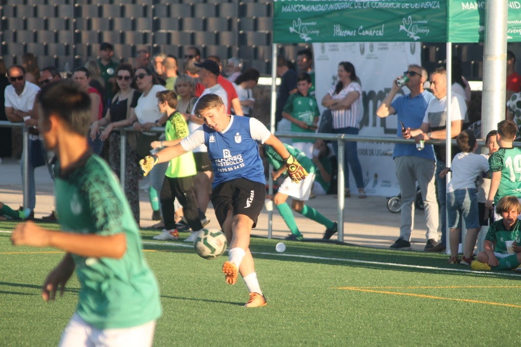 Fotos: Clausura de la temporada 2021-2022 en fútbol base (II)