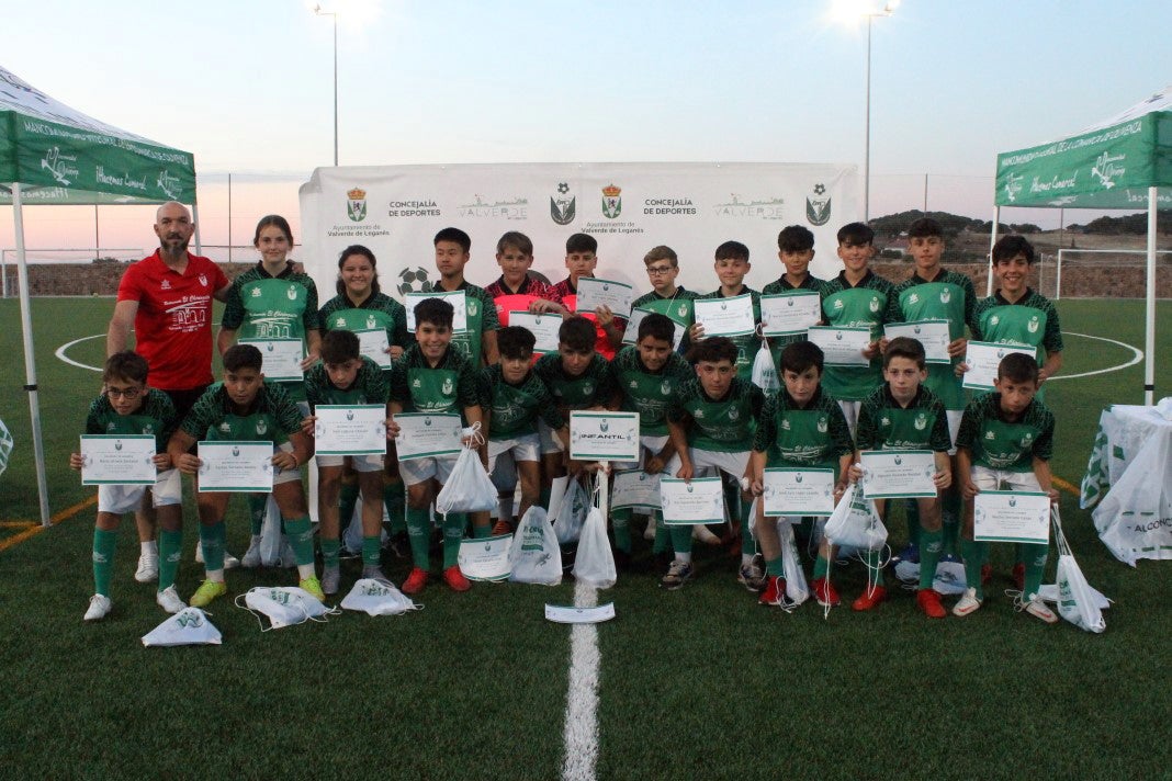 Fotos: Clausura de la temporada 2021-2022 en fútbol base (II)