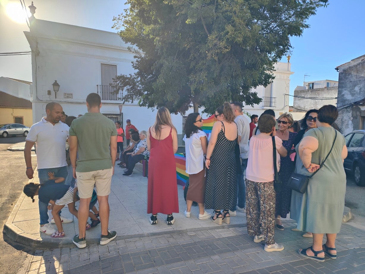 Fotos: Lectura del manifiesto en Conmemoración del Día Internacional del Orgullo LGTBI+