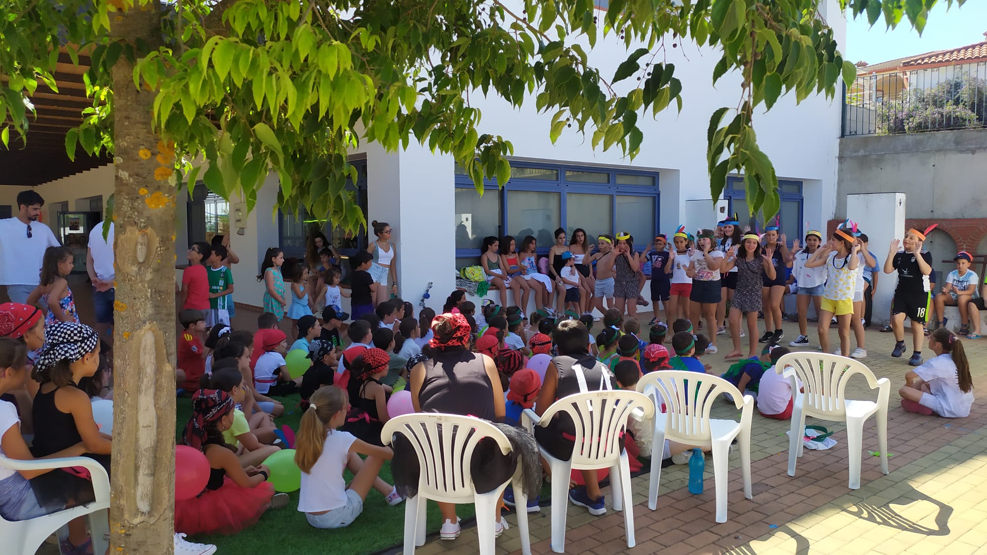 Fotos: Fiesta del final de la primera quincena del Campamento de Verano