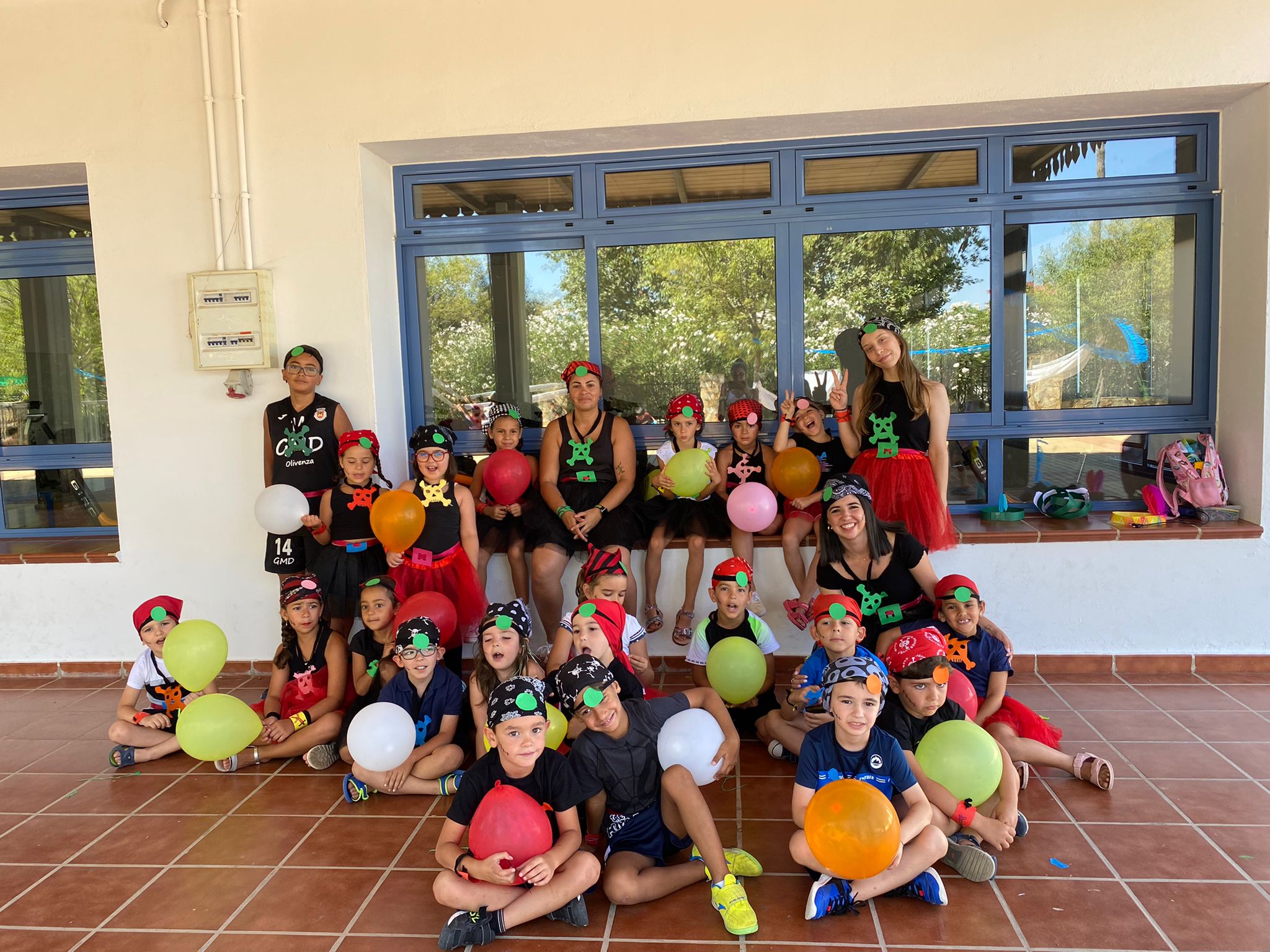 Fotos: Fiesta del final de la primera quincena del Campamento de Verano