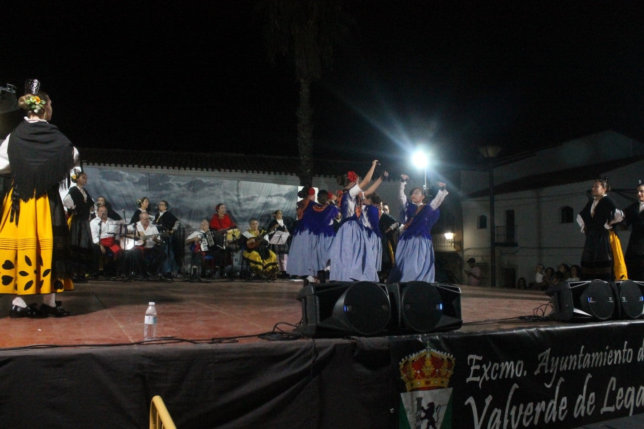 Fotos: Festival Folklórico de los Pueblos del Mundo de Extremadura (I)