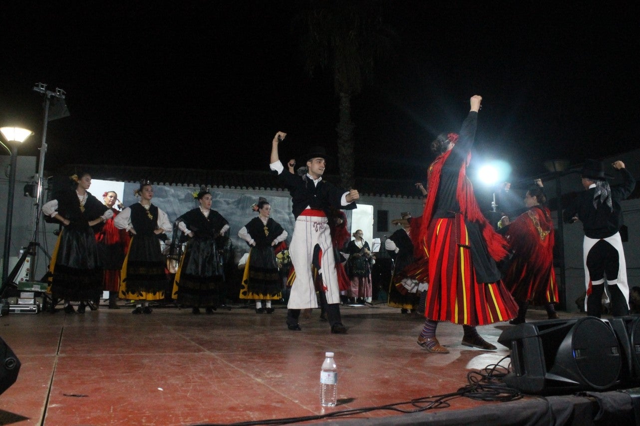 Fotos: Festival Folklórico de los Pueblos del Mundo de Extremadura (I)