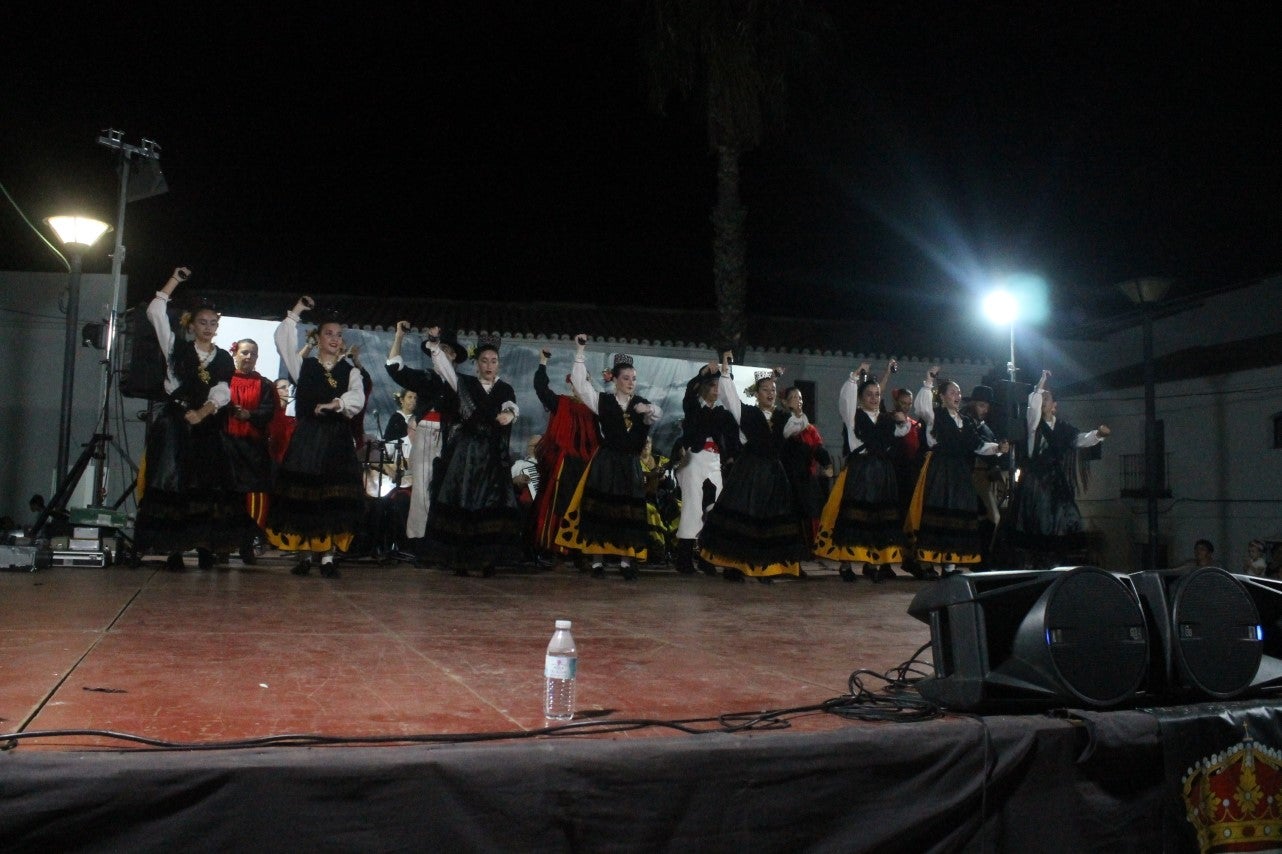Fotos: Festival Folklórico de los Pueblos del Mundo de Extremadura (I)