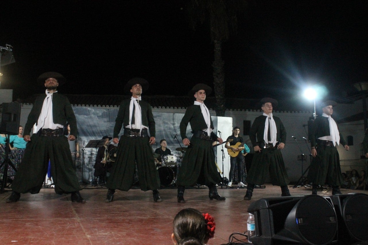 Fotos: Festival Folklórico de los Pueblos del Mundo de Extremadura (I)