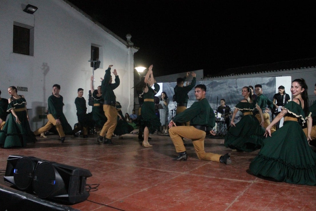 Fotos: Festival Folklórico de los Pueblos del Mundo de Extremadura (II)