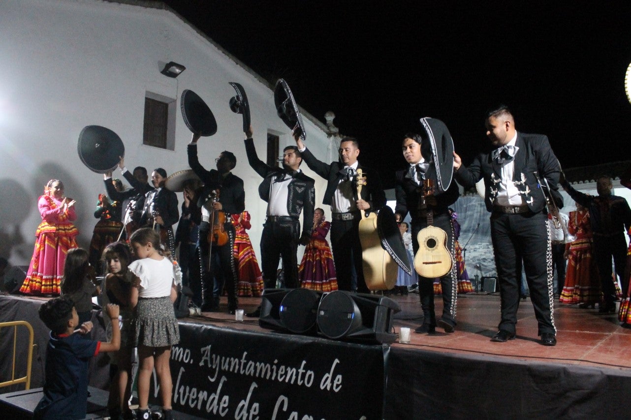 Fotos: Festival Folklórico de los Pueblos del Mundo de Extremadura (II)