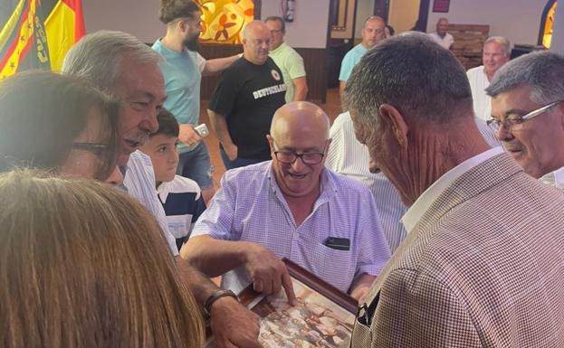 Paco Bonet recibe a los valverdeños