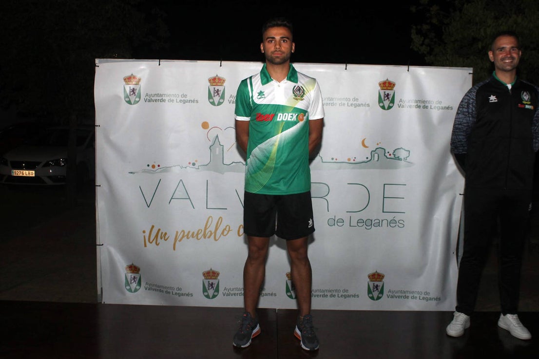 Fotos: Presentación de las plantillas y equipaciones del Racing Valverdeño