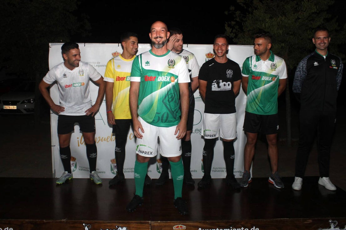 Fotos: Presentación de las plantillas y equipaciones del Racing Valverdeño