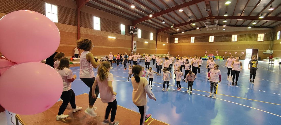 Fotos: Concentración Deportiva en la Semana contra el Cáncer de Mama