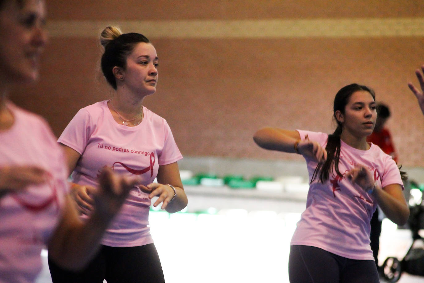 Fotos: Concentración Deportiva en la Semana contra el Cáncer de Mama