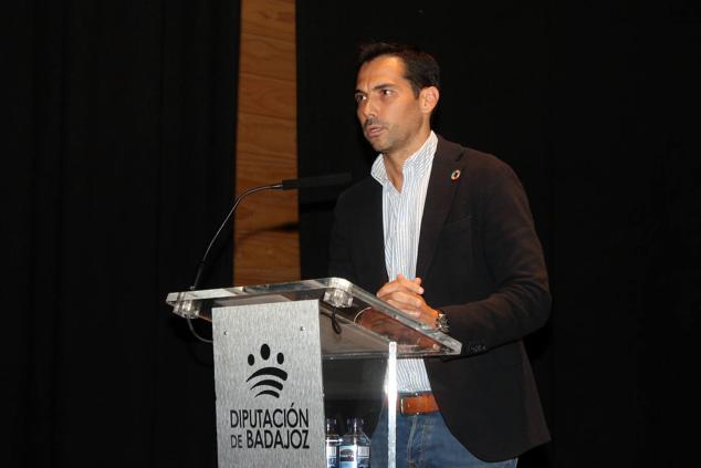 Fotos: Presentación de acciones formativas y culturales