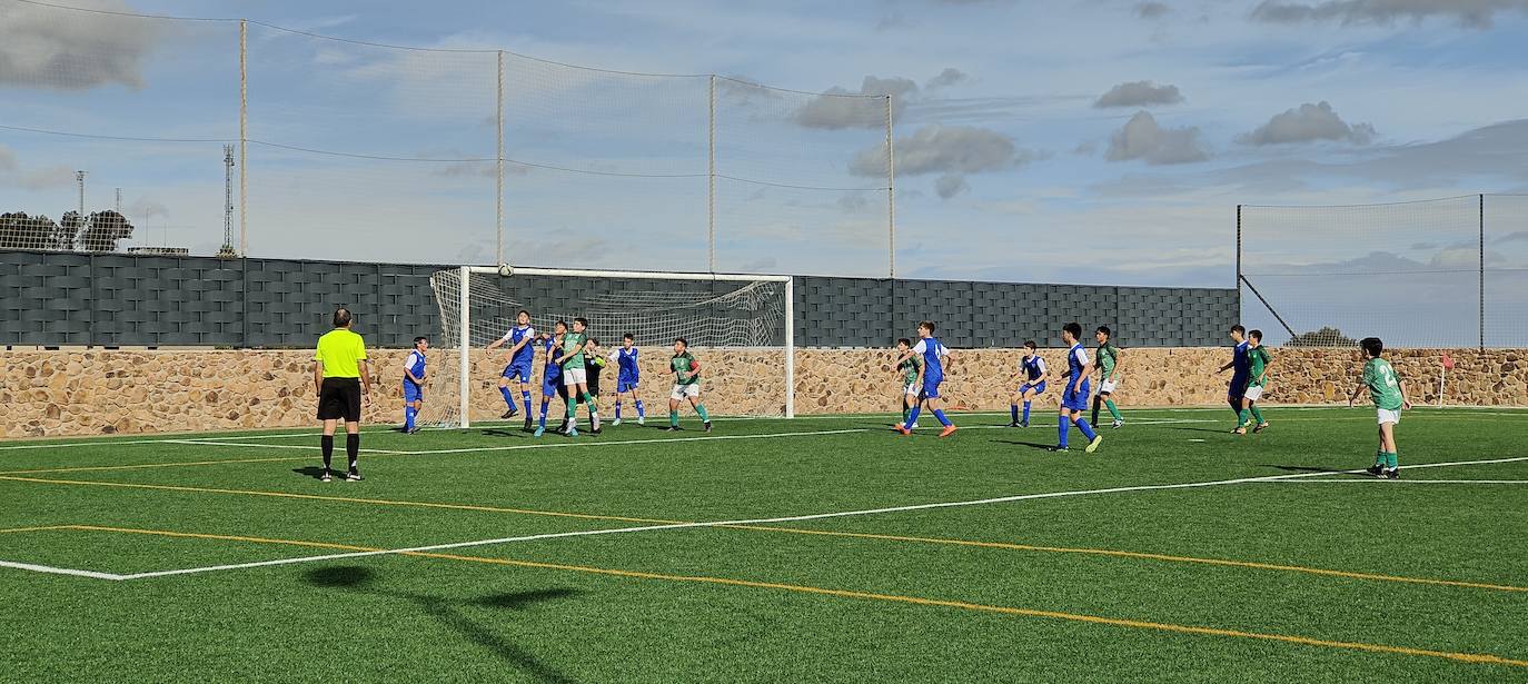 Fotos: Infantiles EMD Valverde - San Roque C