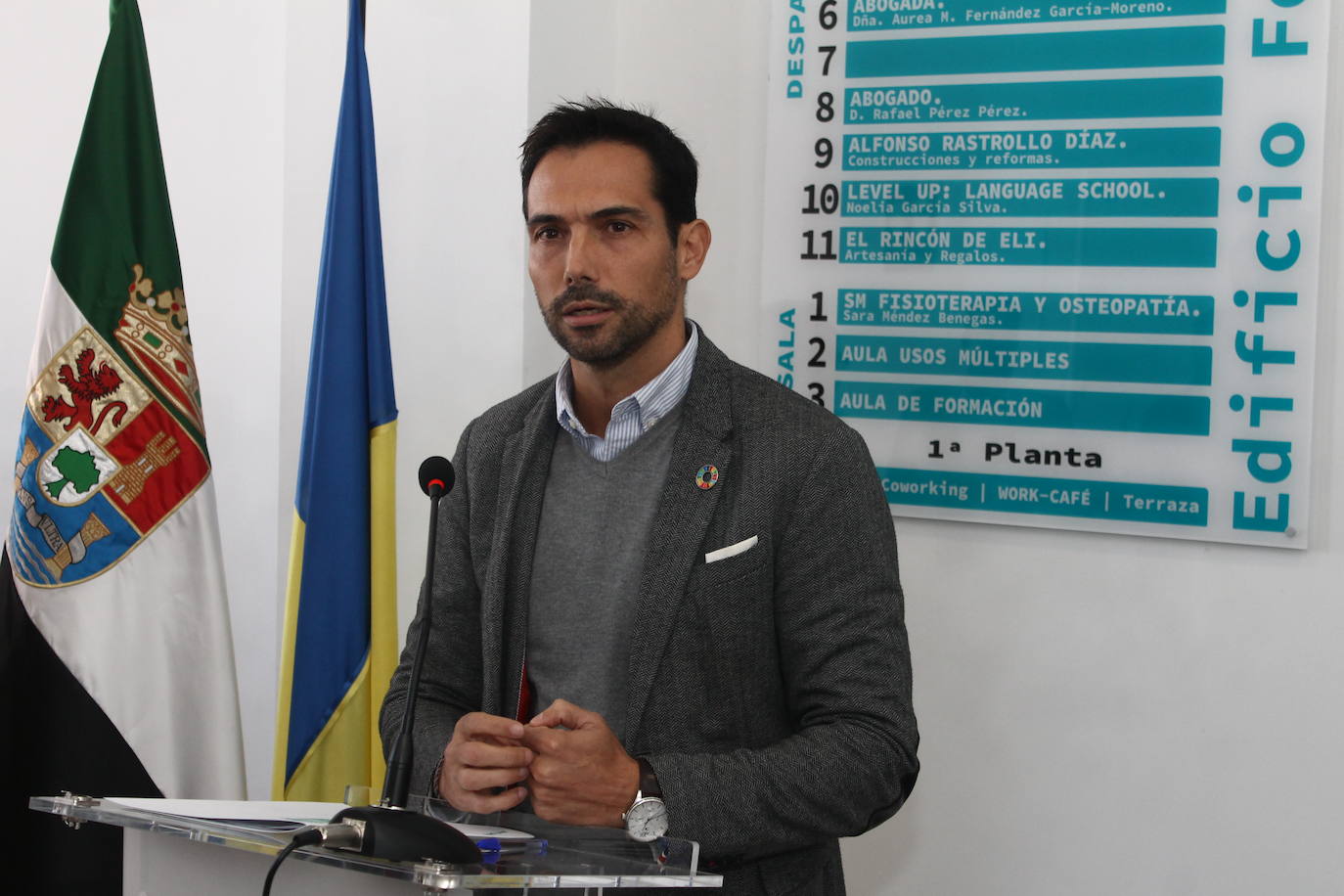 Fotos: Inauguración Centro de Impulso Comercial y Profesional 'La Fontanina'