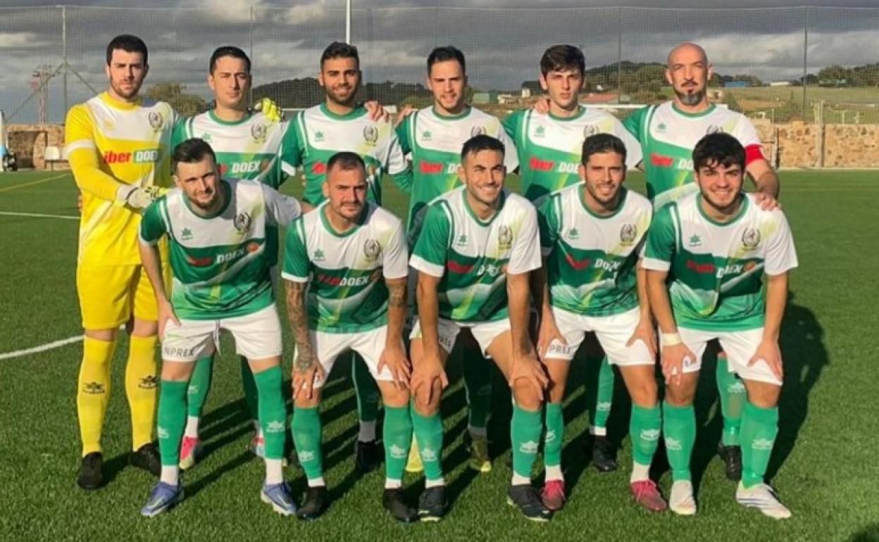 Equipo titular ante el CD Badajoz B