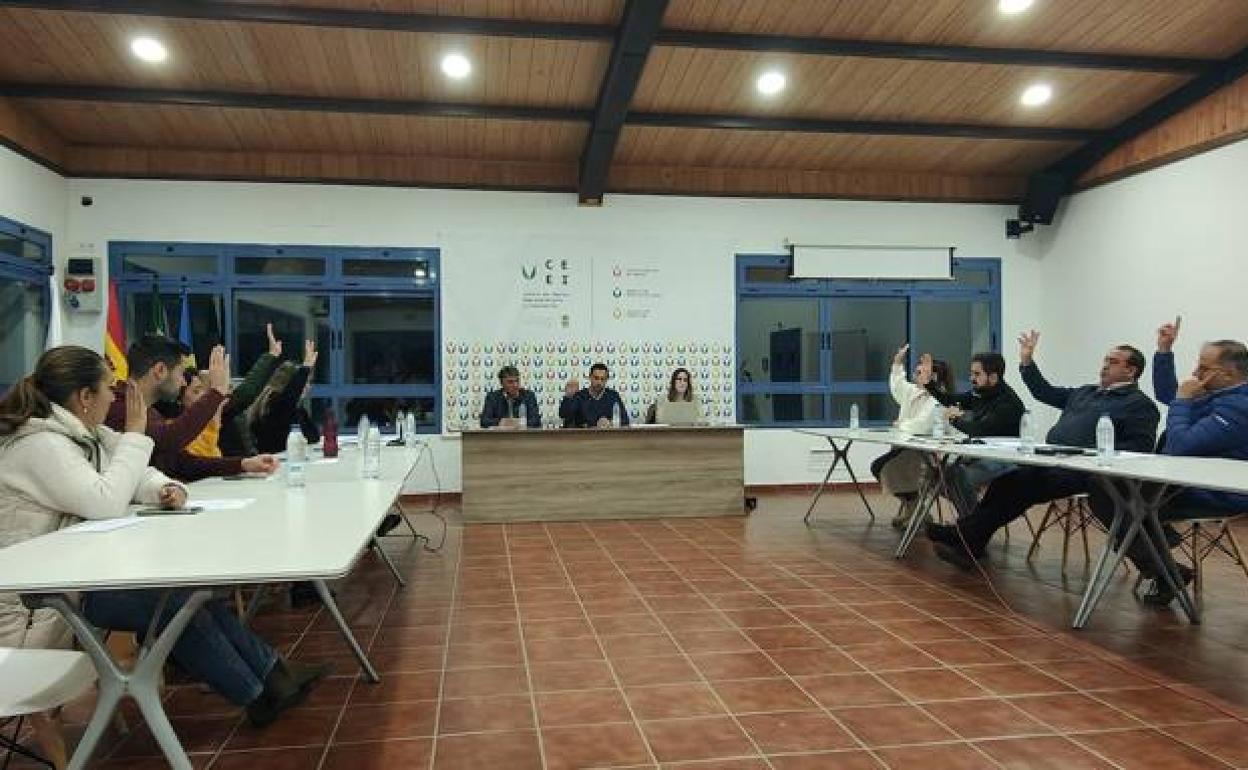 Pleno: A las 13.30 horas, pleno extraordinaria del ayuntamiento de Valverde