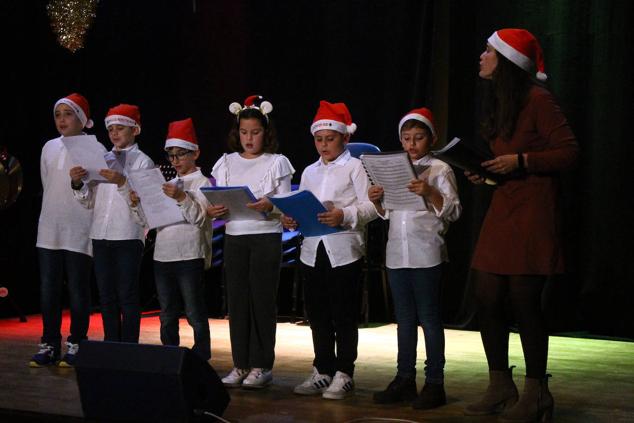Fotos: Concierto de Navidad de la Escuela Municipal de Música