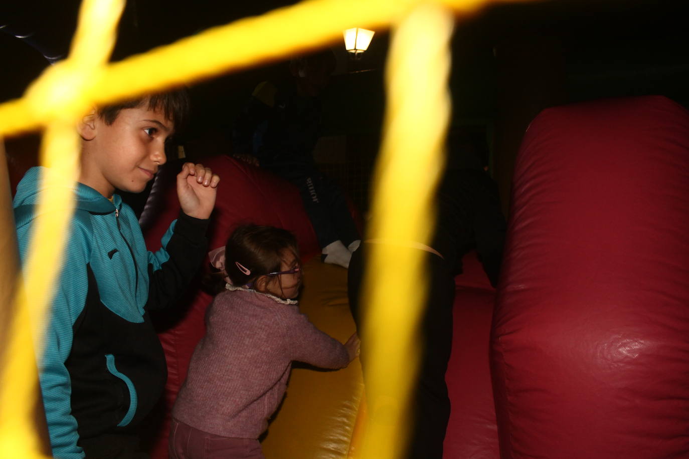 Fotos: Castañas Asadas e hinchables en 'Adoro el shopping local'