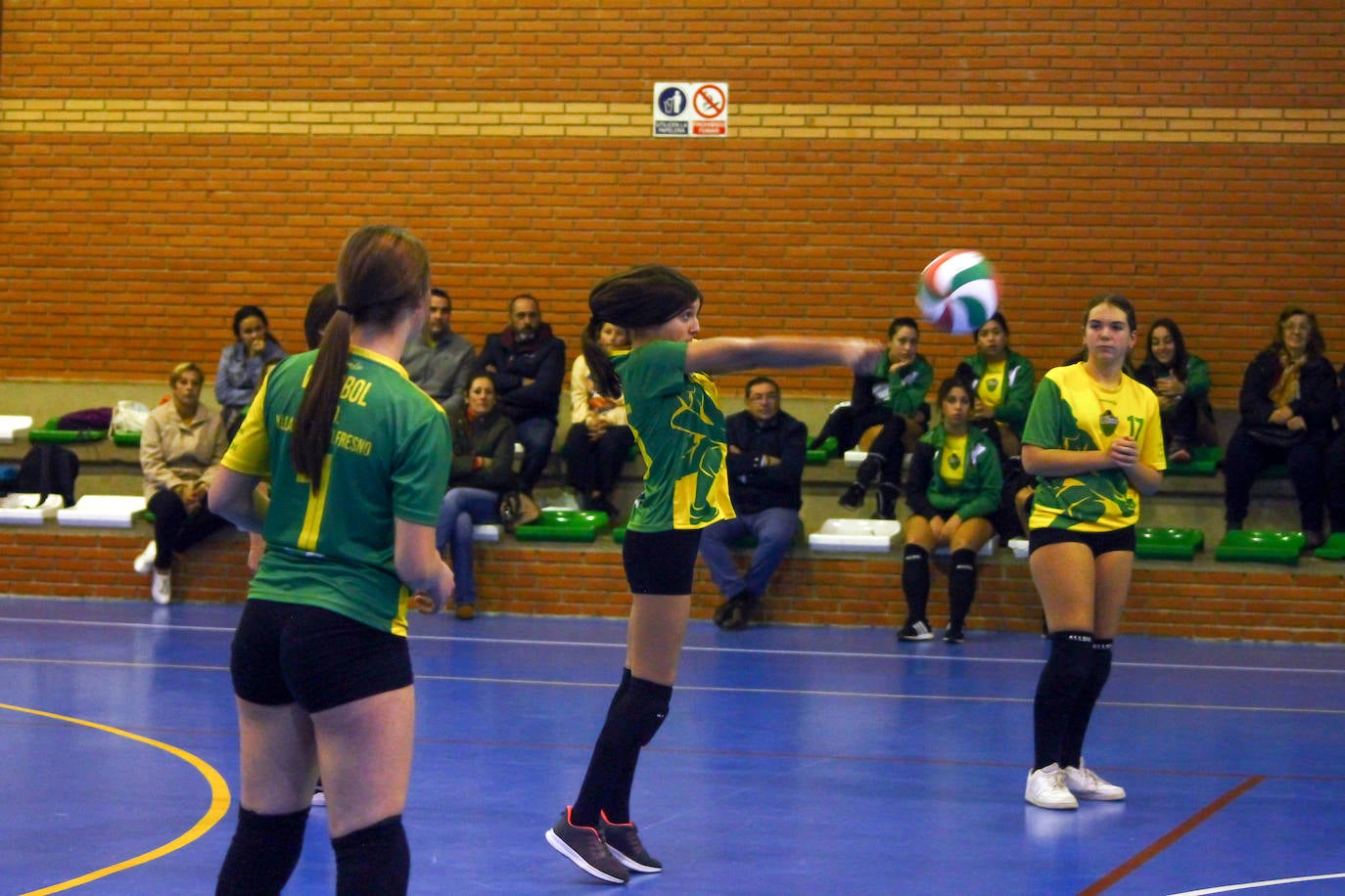 Fotos: Voleibol Infantil Valverde - Villanueva del Fresno