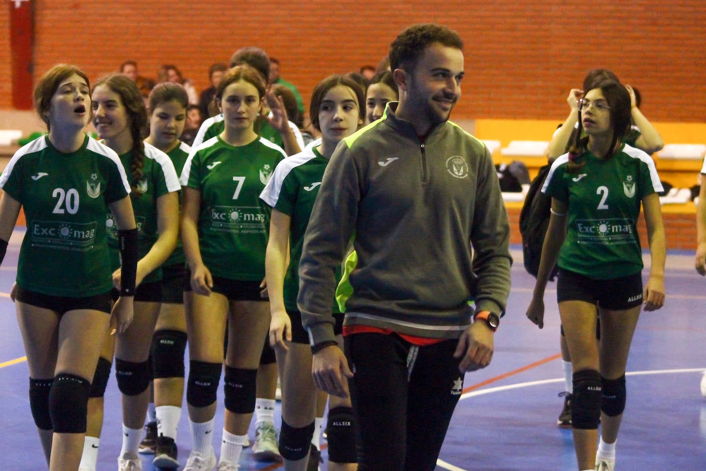 Fotos: Voleibol Infantil Valverde - Villanueva del Fresno