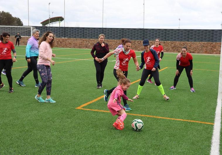 Pequeñas y mayores se han divertido con las actividades deportivas