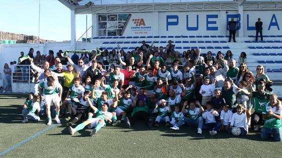 Vaya forma de celebrar el 50º aniversario, CAMPEONES DE LIGA