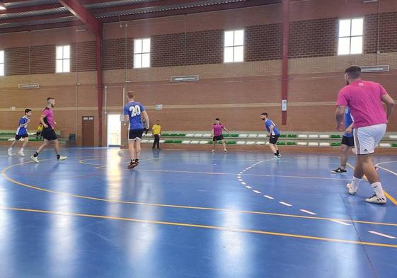Esta tarde se disputan las semifinales de la liga de invierno de fútbol sala