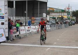 Manuel Alberto, primer valverdeño en pasar por la línea de meta el año pasado