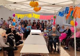 Celebración de San Isidro en el Centro Residencial Mixto